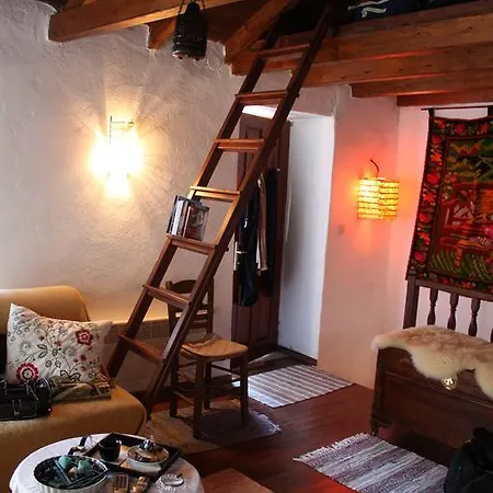 펜션 Old Stone House Kazaviti 프리노스