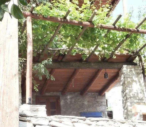 펜션 Old Stone House Kazaviti 프리노스